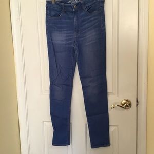 END OF YEAR CLEARANCE SALE American Eagle blue jeggings